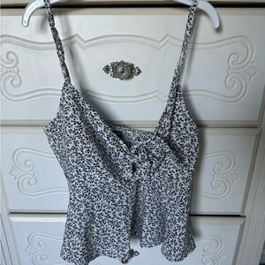 Never worn Spring cropped blouse tank